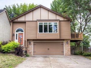 5324 Aspen Dr, West Des Moines, IA 50266