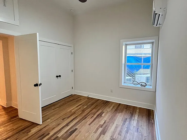 106 E Broad St — Photo 17