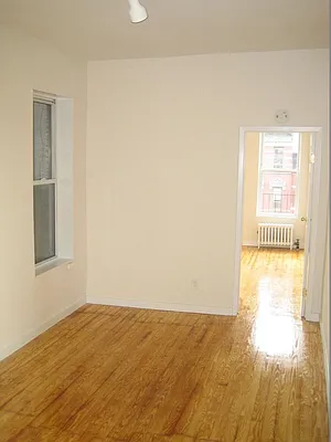 Rented by Skyline Realty LLC II | media 8