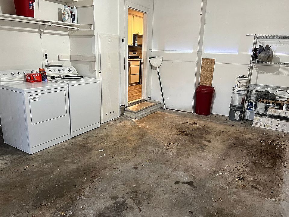 1st image of 4018 Dixon Cir