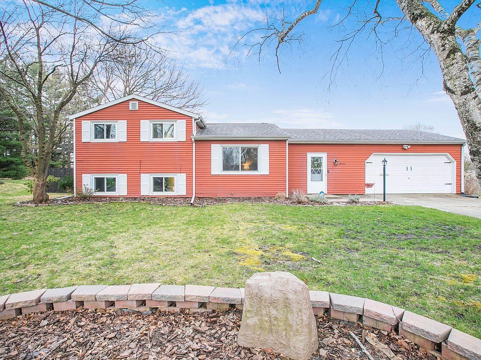 1st image of 18040 Bariger Pl