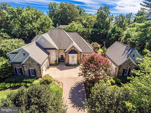 2nd image of 6601 Malta Ln