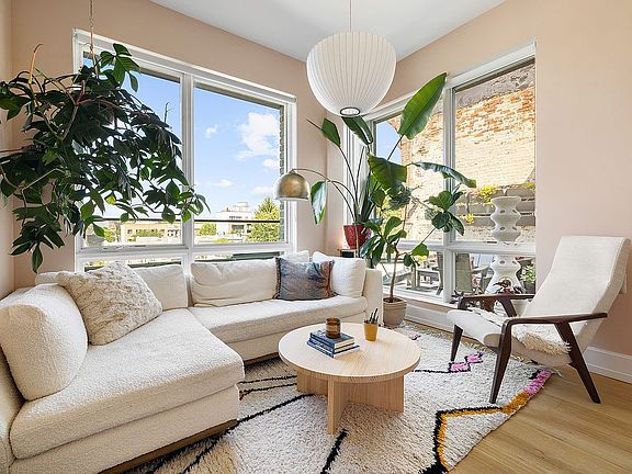 5th image of 334 21st St #4B