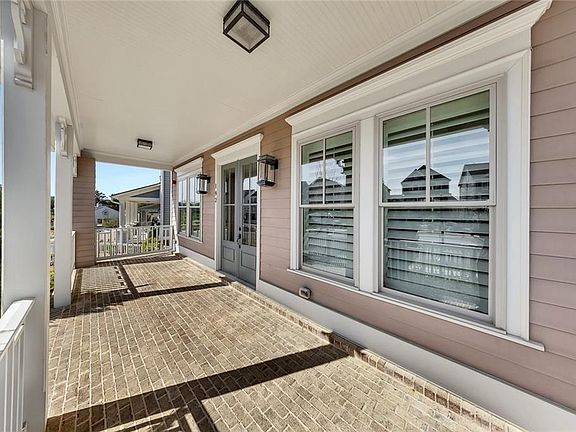 4th image of 192 Brighton Blvd
