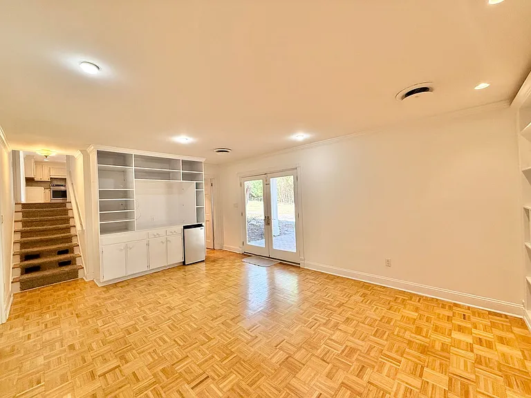 1402 Hedgelawn Way — Photo 23