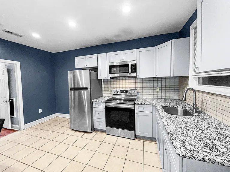 4644 G St #1 — Photo 6