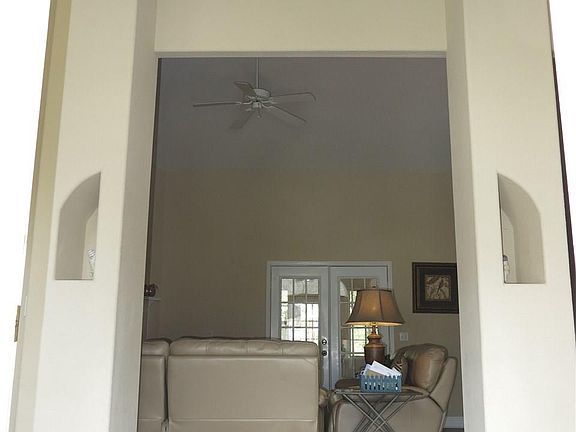 4th image of 5632 Whispering Woods Dr