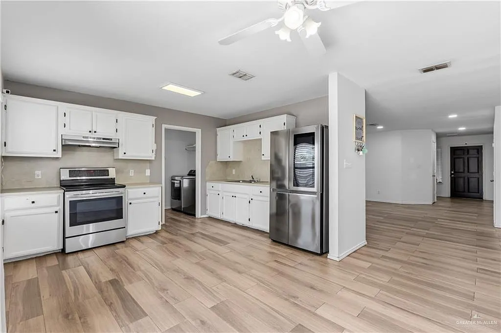3 bed, 2.0 bath, 1586 sqft, $1,850 — Photo 4