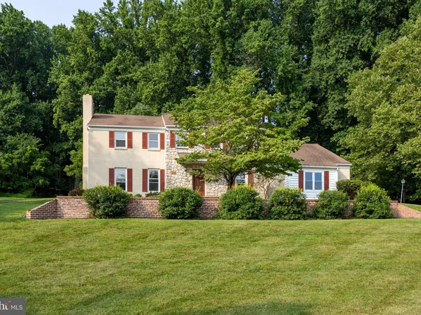 23 Theresa Dr, Malvern, PA 19355