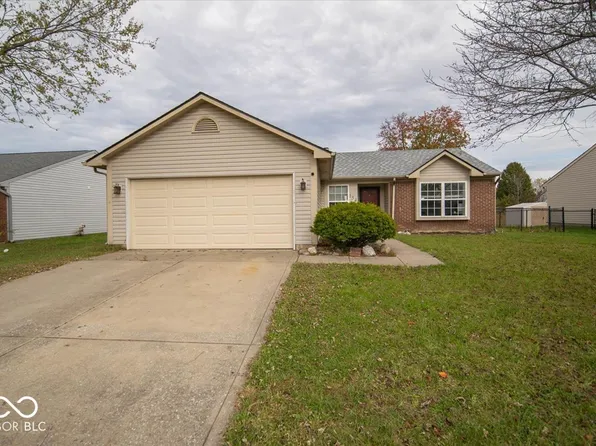 154 Meadow Creek South Dr, Whiteland, IN 46184