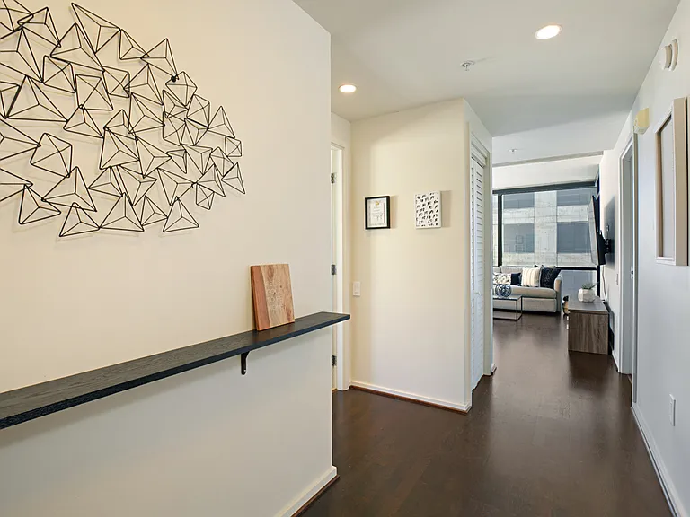 350 11th Ave #931 — Photo 21