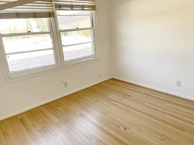 2 bed, $3,195 — Photo 2