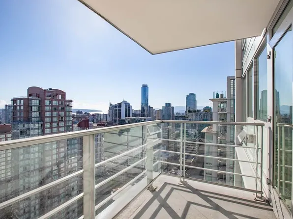 535 Smithe St #2905, Vancouver, BC V6B 0H2