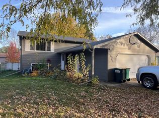 5705 W 56th St, Sioux Falls, SD 57106