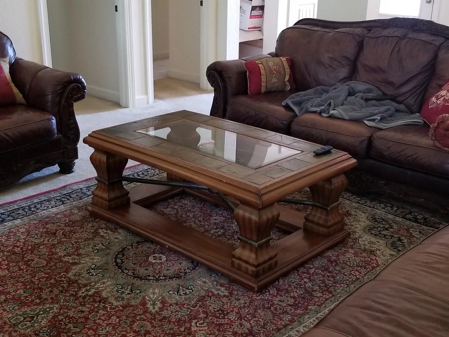 4 bed, 3.5 bath, 3200 sqft, $3,000 — Photo 3
