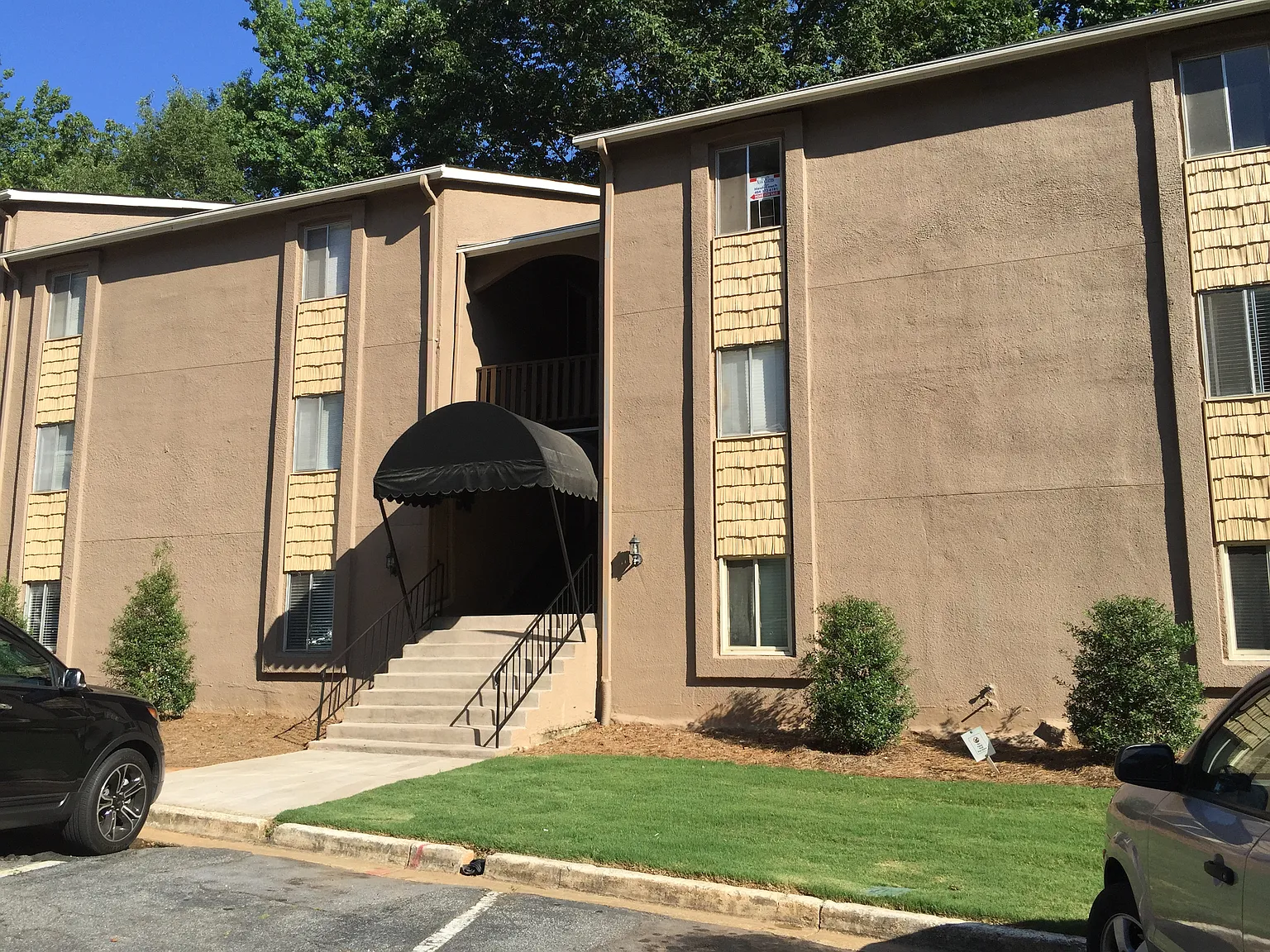 1 bed, 300 sqft, $690 — Photo 4