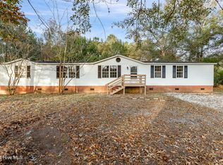 6960 White Oak River Rd, Maysville, NC 28555