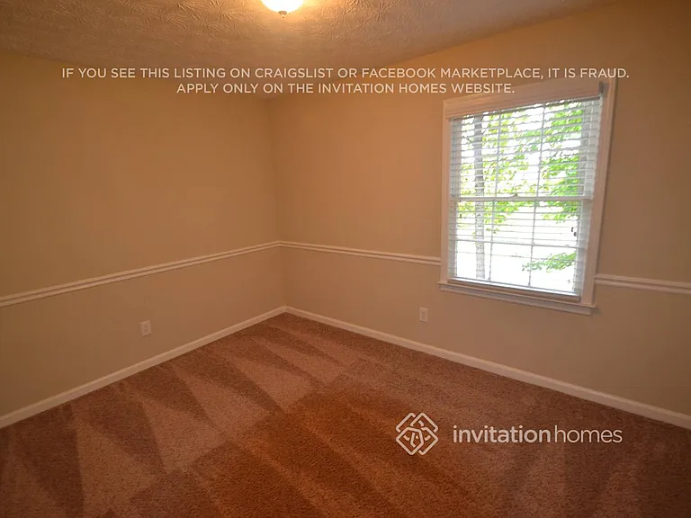 2110 Amber Creek Dr — Photo 6
