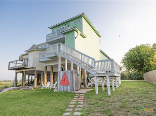 106 Clements Cv, Port Lavaca, TX 77979