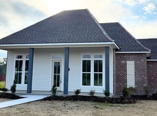 222 Rue Richard, Houma, LA 70359