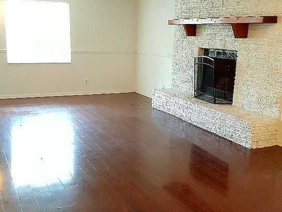 Living Room with Fireplace