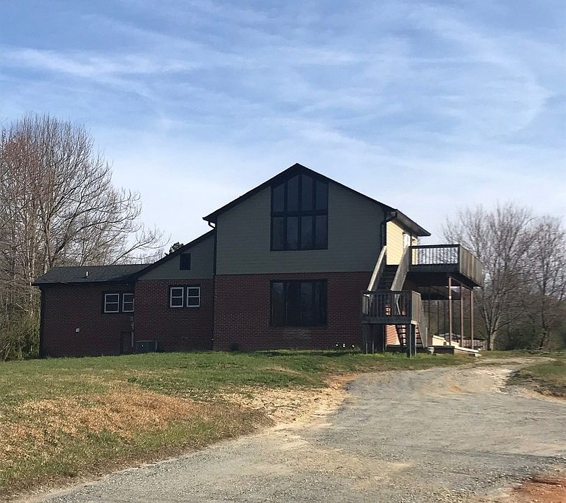 1st image of 198 Locust Creek Ln