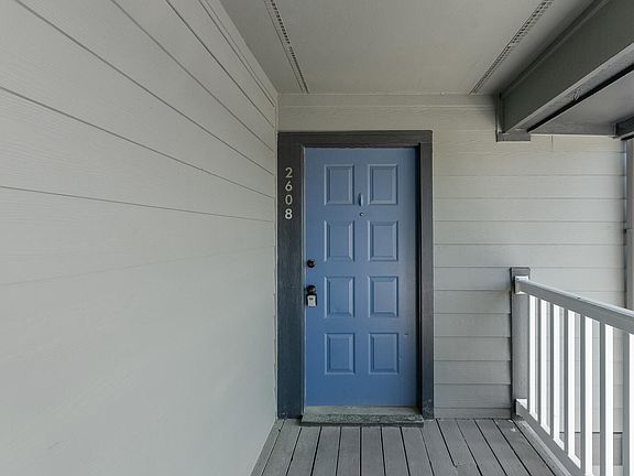 2nd image of 2608 Hidden Cove Dr