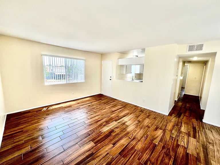 2916 E South St #2 — Photo 7