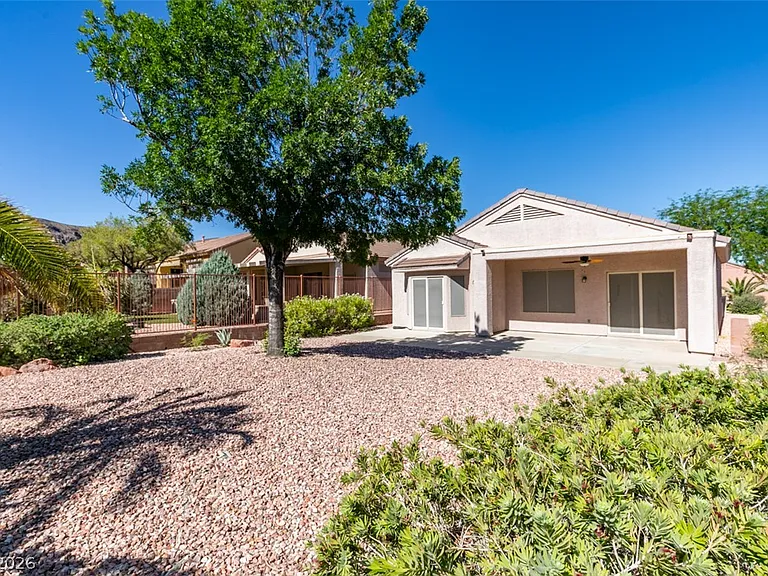 1864 High Mesa Dr — Photo 21