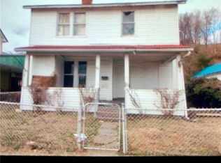 825 Indiana Ave, Charleston, WV 25302
