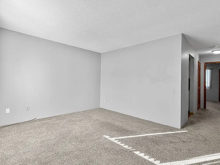 Find Your Perfect Fit at East Park Apartments! — Photo 18