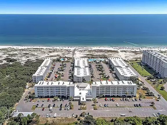 3rd image of 400 Plantation Rd #2118