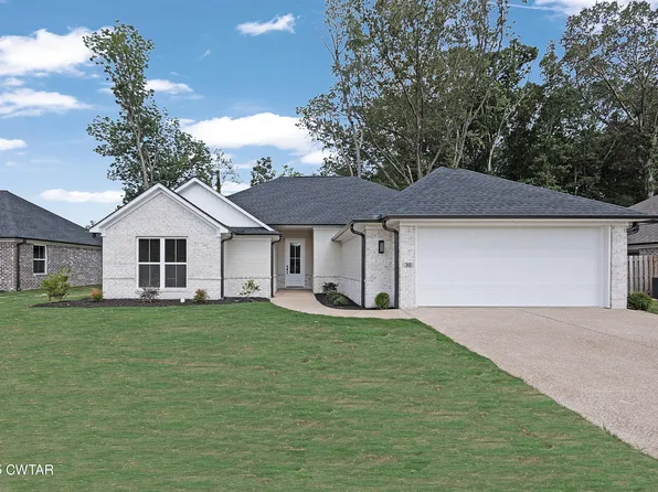 30 Grande Pines Cv, Jackson, TN 38305