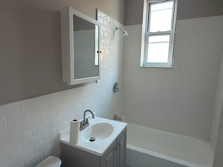 1151 Grant Ave #3E — Photo 3
