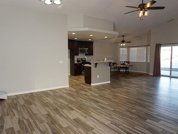 3rd image of 12569 Autumn Leaves Ave