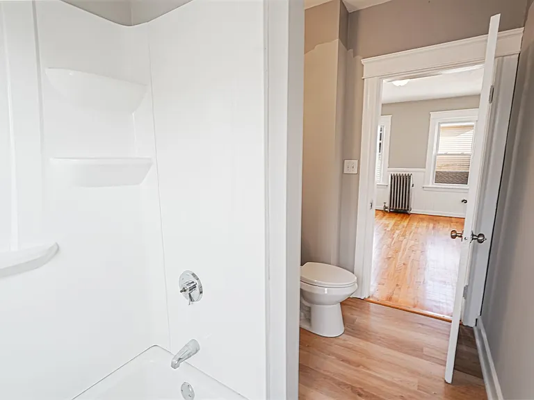 131 Providence St — Photo 10