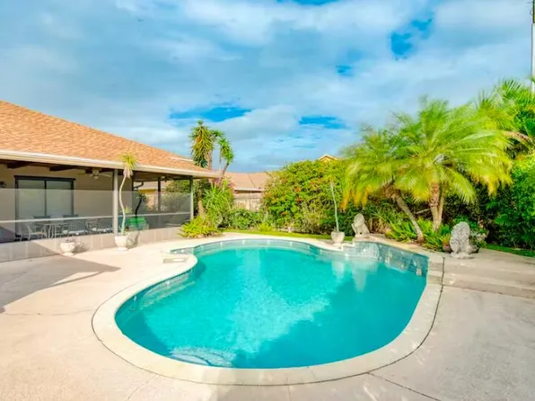 1333 W Indies Way, Lantana, FL 33462