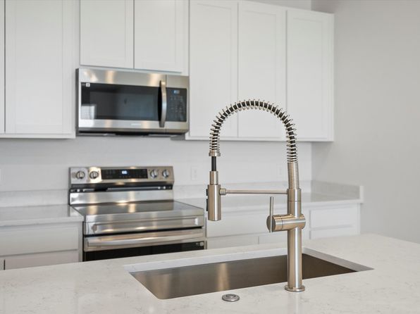 6153 N Ceylon St Building 4-308