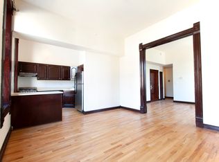 959 W Armitage Ave APT 2A, Chicago, IL 60614