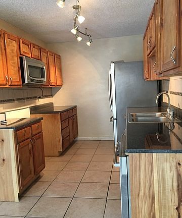 3rd image of 8046 Laurel Bnd