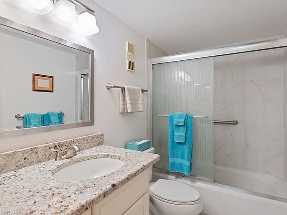 2nd image of 440 Seaview Ct