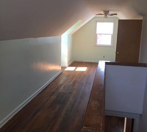 4th image of 2936 Brownlee Ave