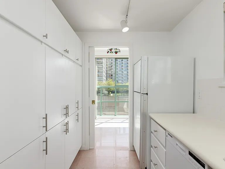 909 Burrard St #1204 — Photo 4