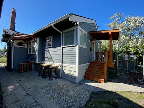 4724 7th Ave NE — Photo 50