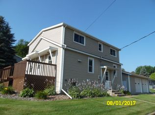 601 Pine St, Marathon, WI 54448