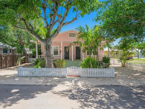 3826 Oak Ave, Miami, FL 33133