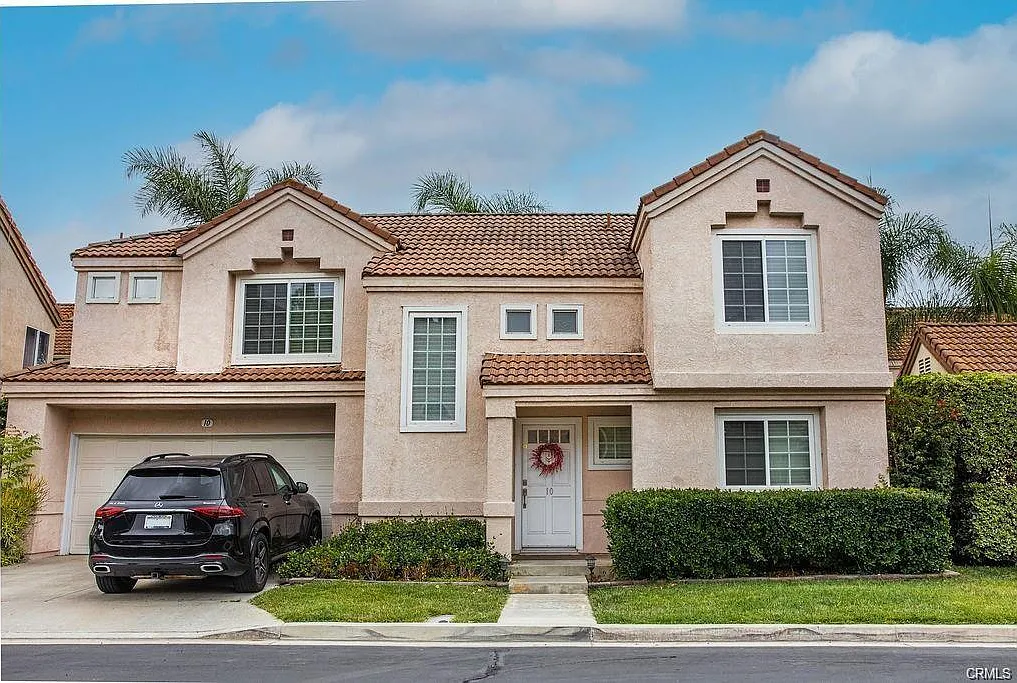 3 bed, 2.5 bath, 1602 sqft, $4,850 — Photo 1