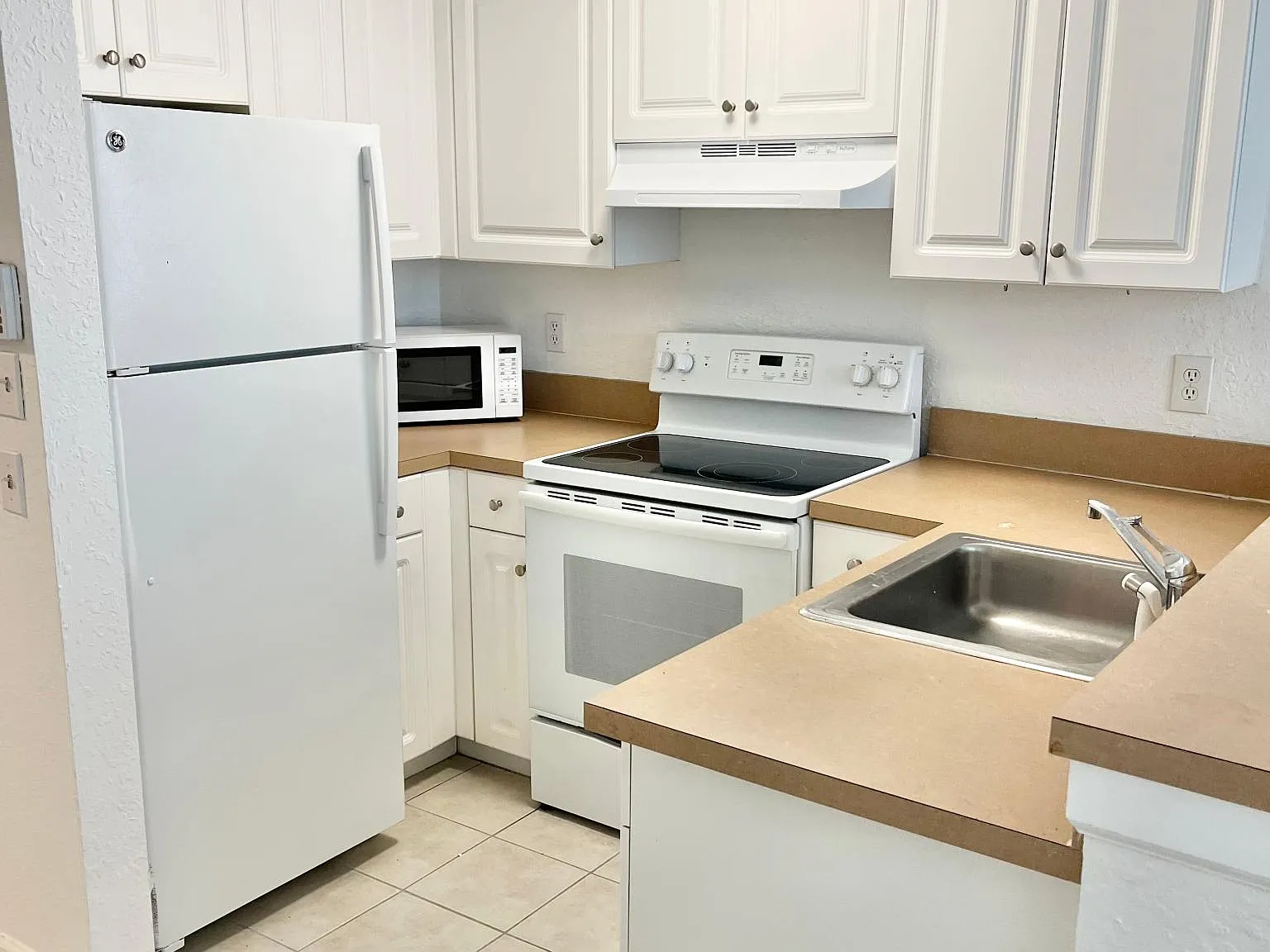 1 bed, 350 sqft, $1,450 — Photo 3