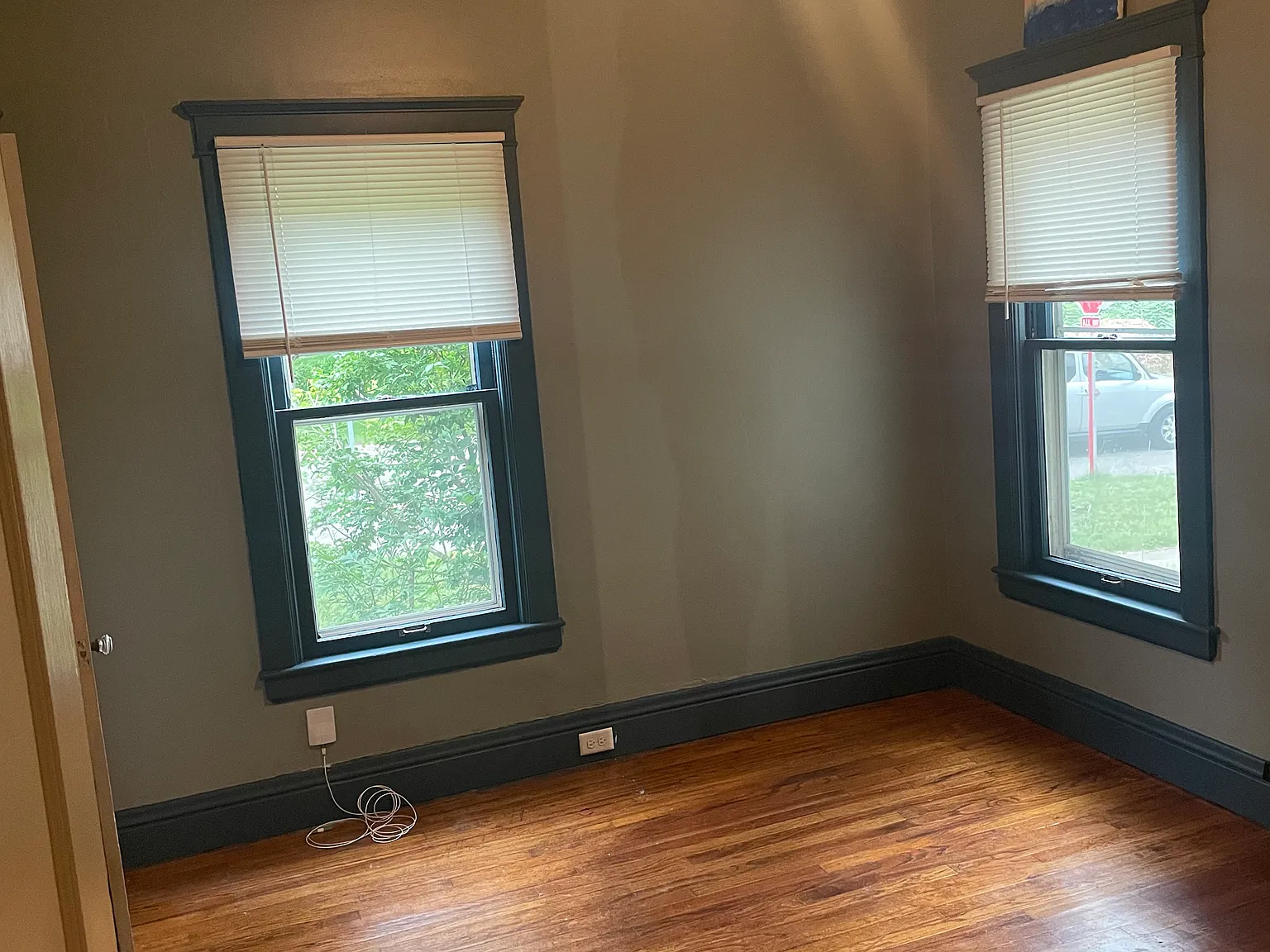 745 Forest St — Photo 4