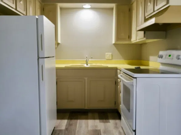 1117 College St #4, Fergus Falls, MN 56537